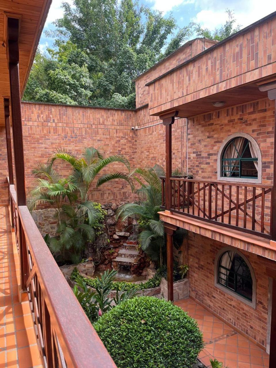 Hotel Palmera Real Bucaramanga Exterior photo