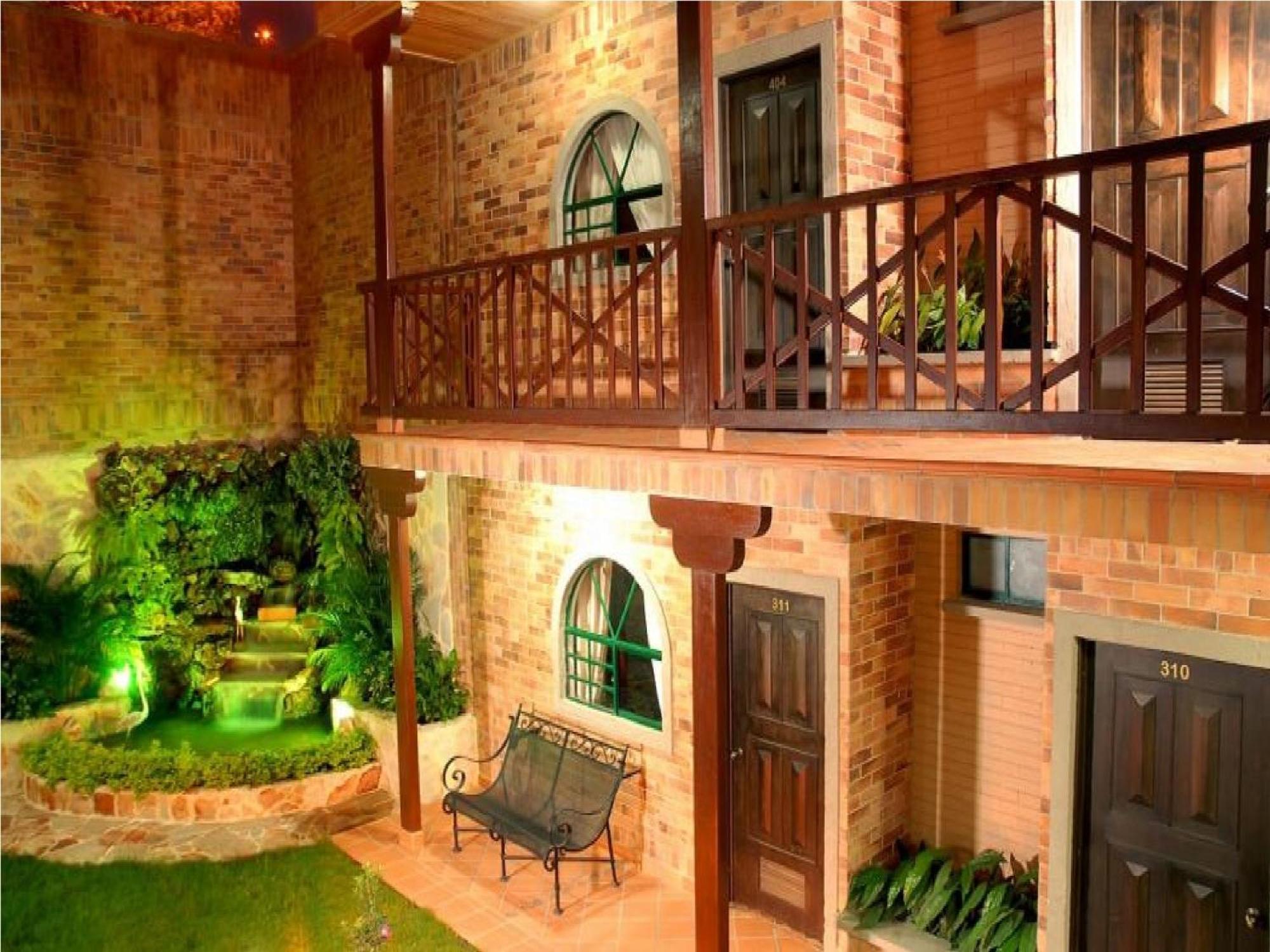 Hotel Palmera Real Bucaramanga Exterior photo