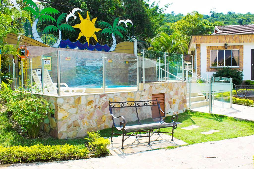 Hotel Palmera Real Bucaramanga Exterior photo